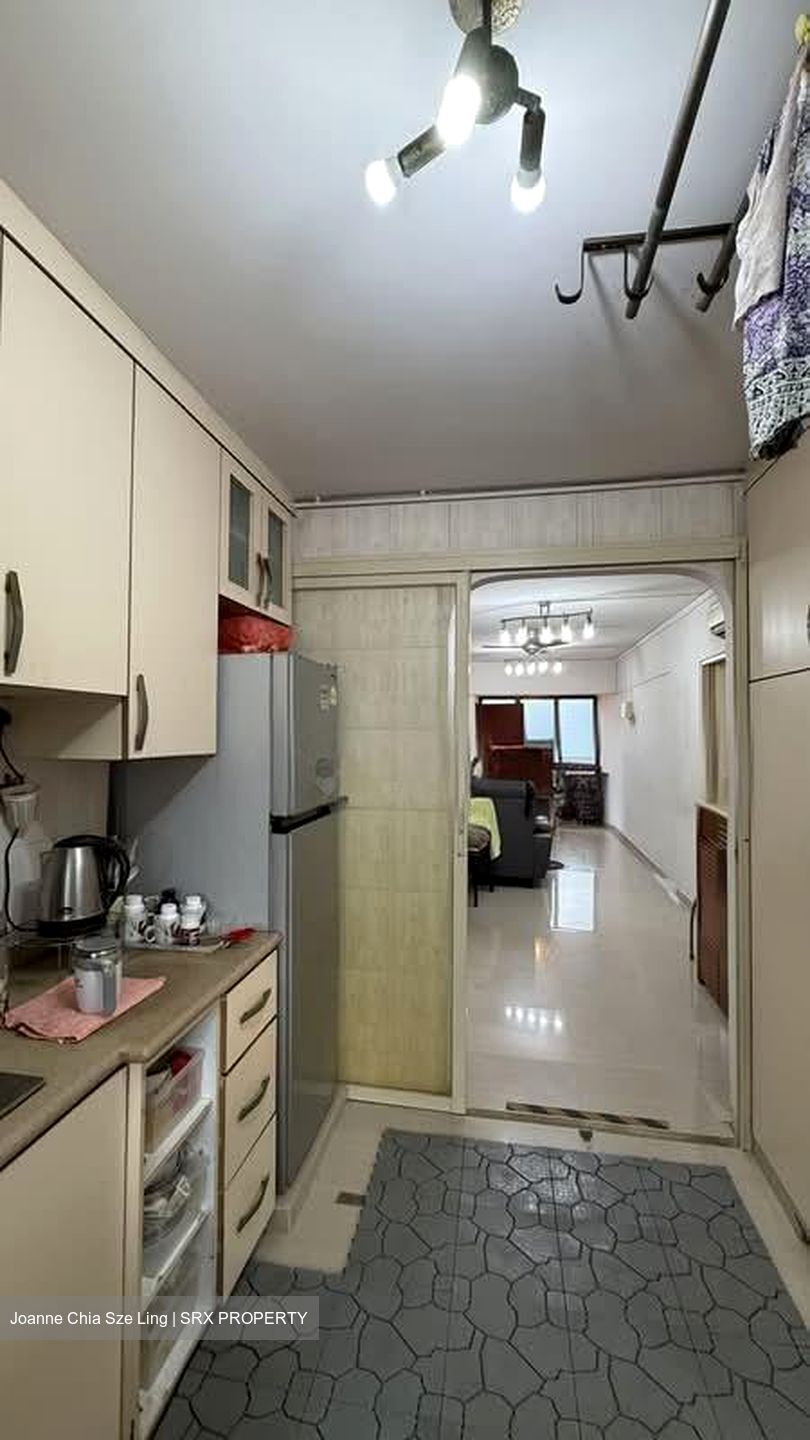 Blk 323 Ang Mo Kio 31 (Ang Mo Kio), HDB 2 Rooms #586701481